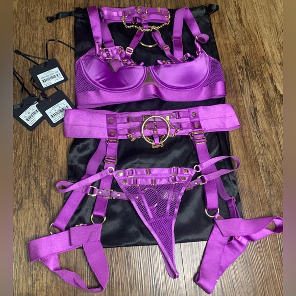 HONEY BIRDETTE JASMIN AMETHYST SET. Bra 32DD/E, Thong XS, Suspender S - Picture 14 of 16